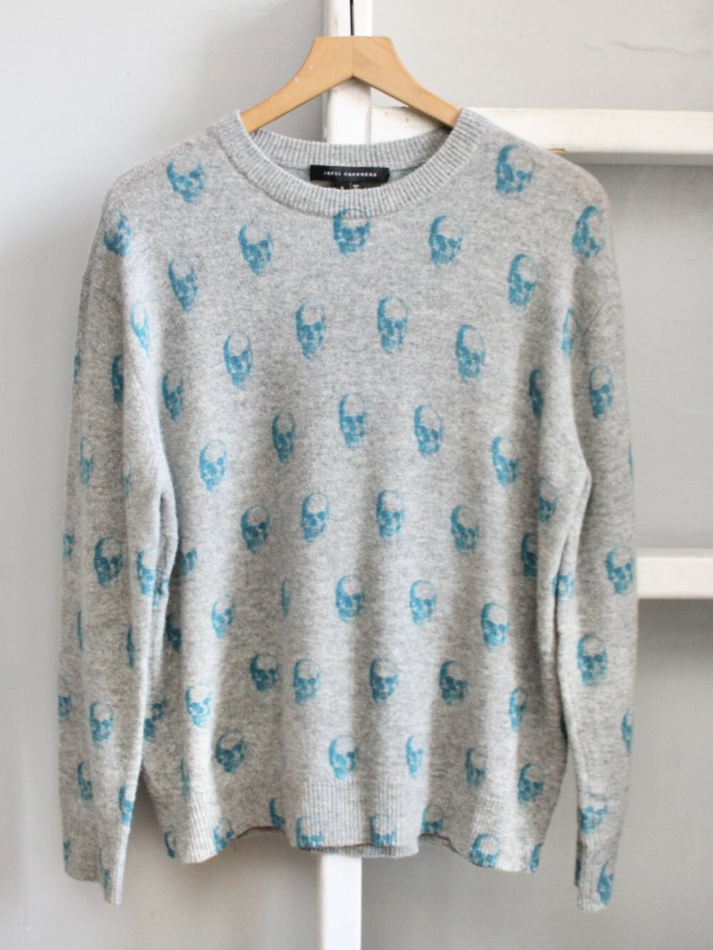 Skull Cashmere 360 Cashmere Gray & Blue Taliah Skull Cashmere Sweater Size Small